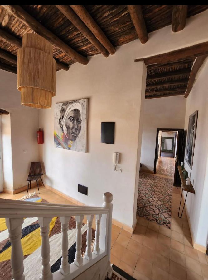 Maison La Chevre Hotel Szavíra Kültér fotó