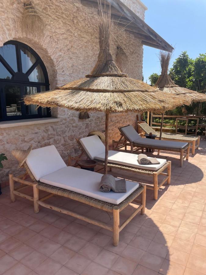 Maison La Chevre Hotel Szavíra Kültér fotó