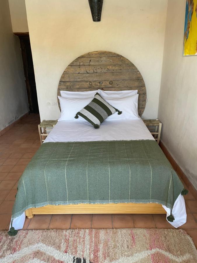 Maison La Chevre Hotel Szavíra Kültér fotó