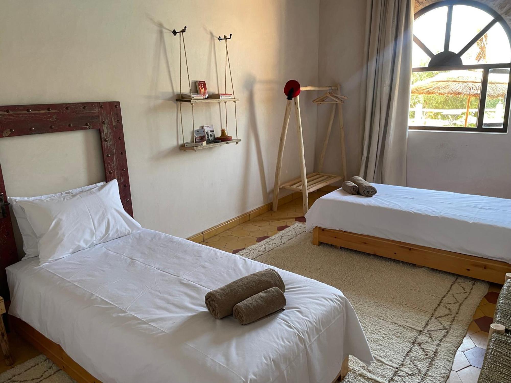 Maison La Chevre Hotel Szavíra Kültér fotó