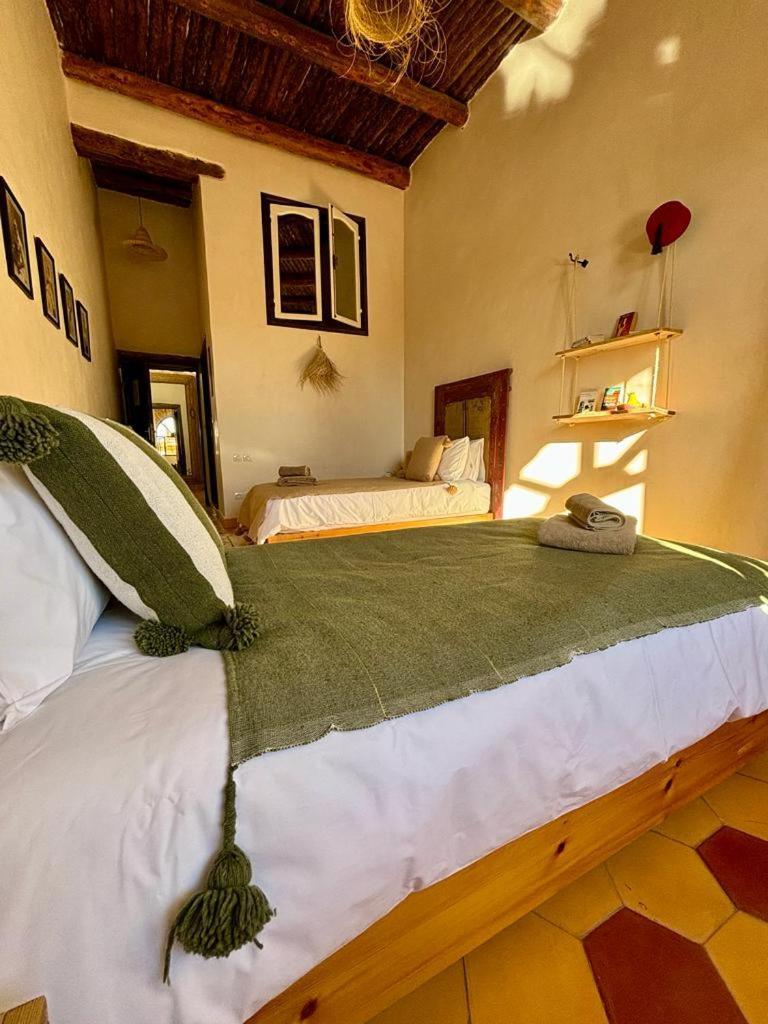 Maison La Chevre Hotel Szavíra Szoba fotó